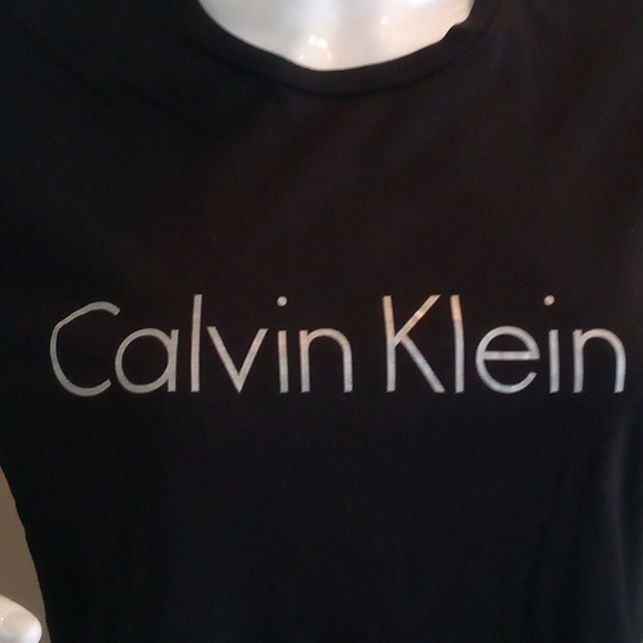 Calvin Klein Black T-Shirt - Size M - Picture 2 of 5